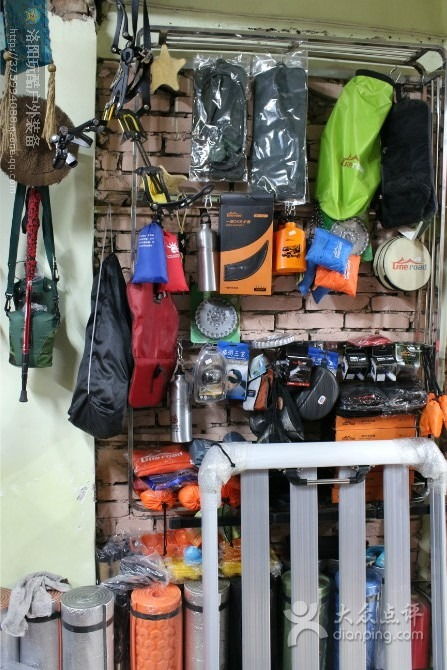 玩酷戶外用品 洛陽(yáng)購(gòu)物新體驗(yàn)，服裝服飾精選推薦